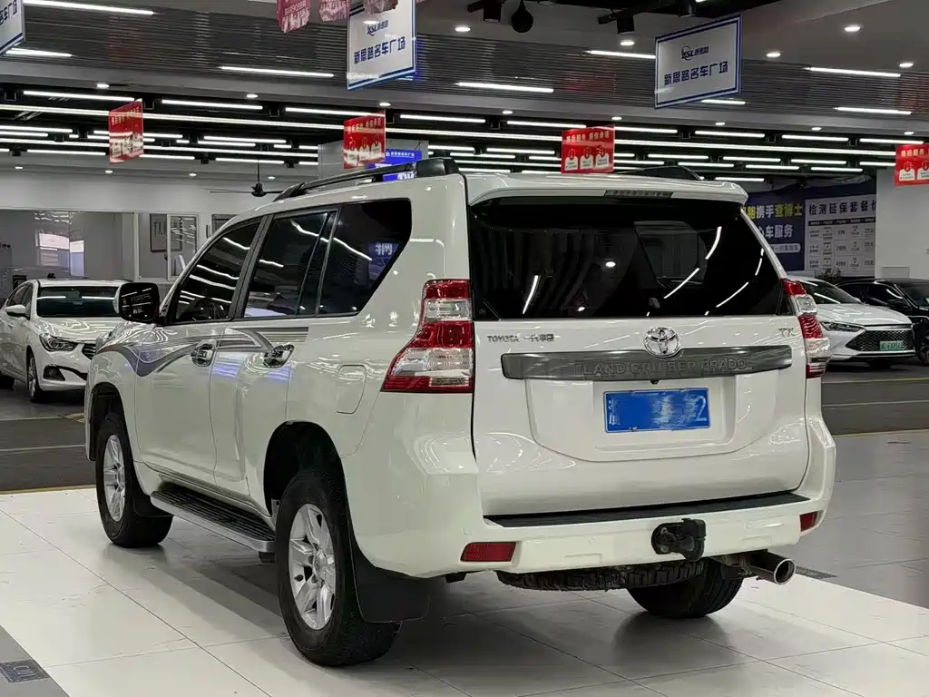 Toyota Prado 2016 — фото 8