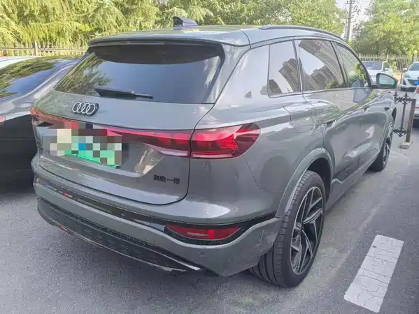 Audi Q6L E-Tron 2026