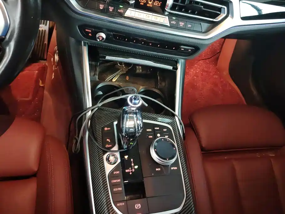 BMW 3 Series 2021 — фото 16