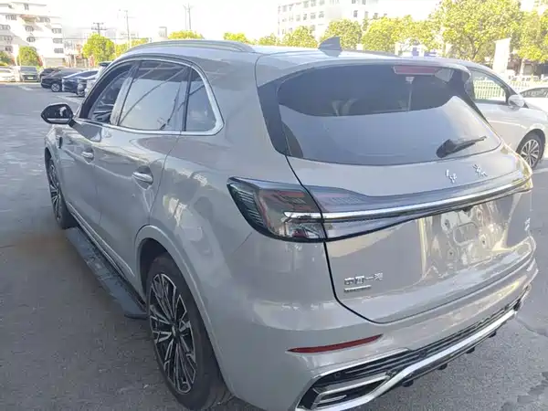 Hongqi HS5 2023