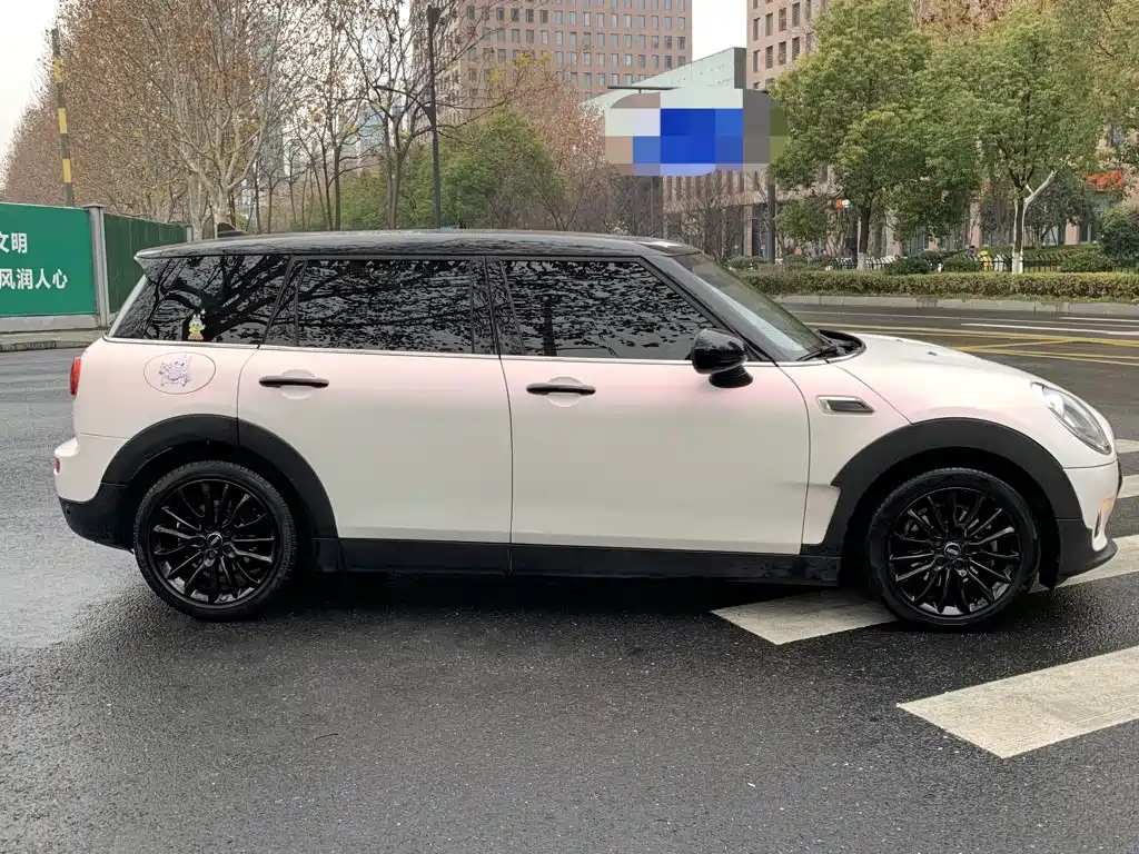 MINI Clubman 2017 — фото 10