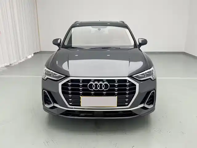 Audi Q3 2021