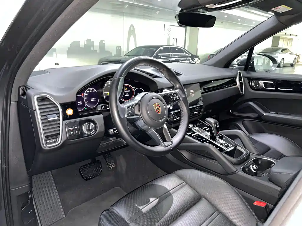 Porsche Cayenne Hybrid 2023 — фото 7