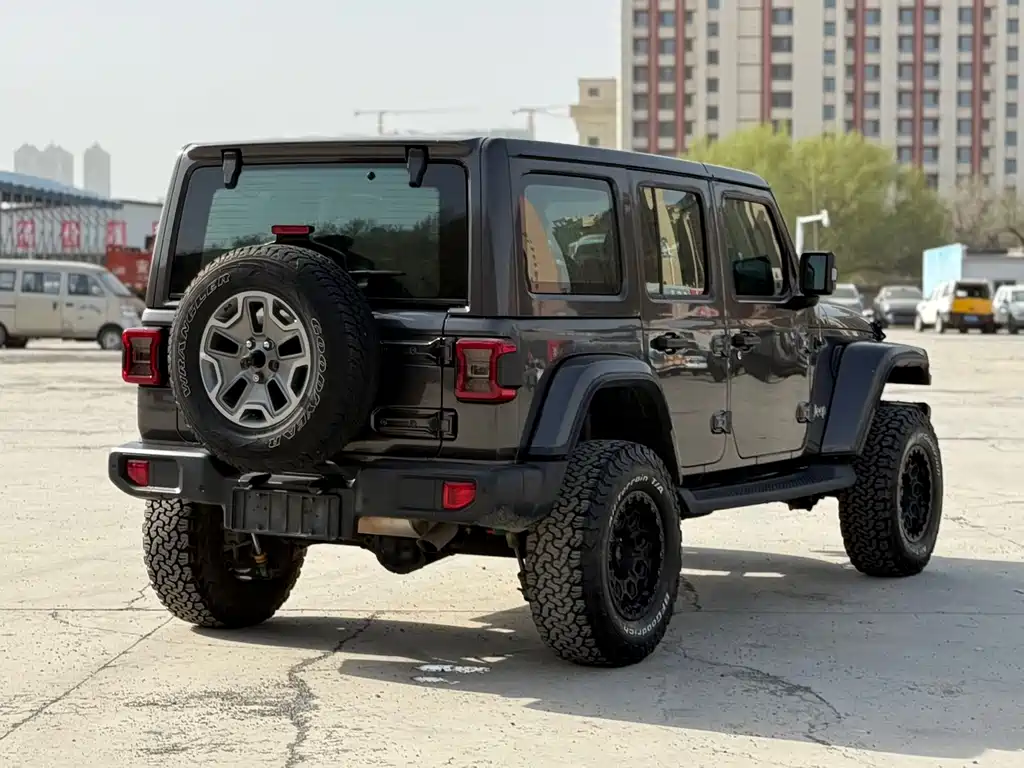 Jeep Wrangler 2019 — фото 8
