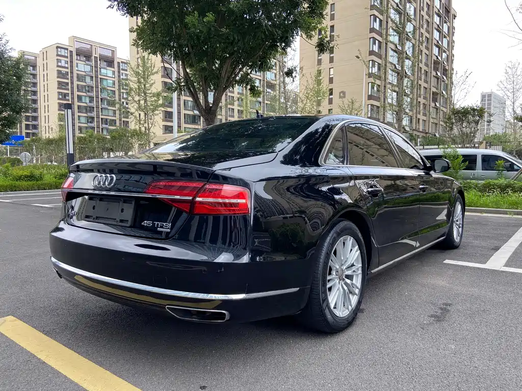 Audi A8 2015