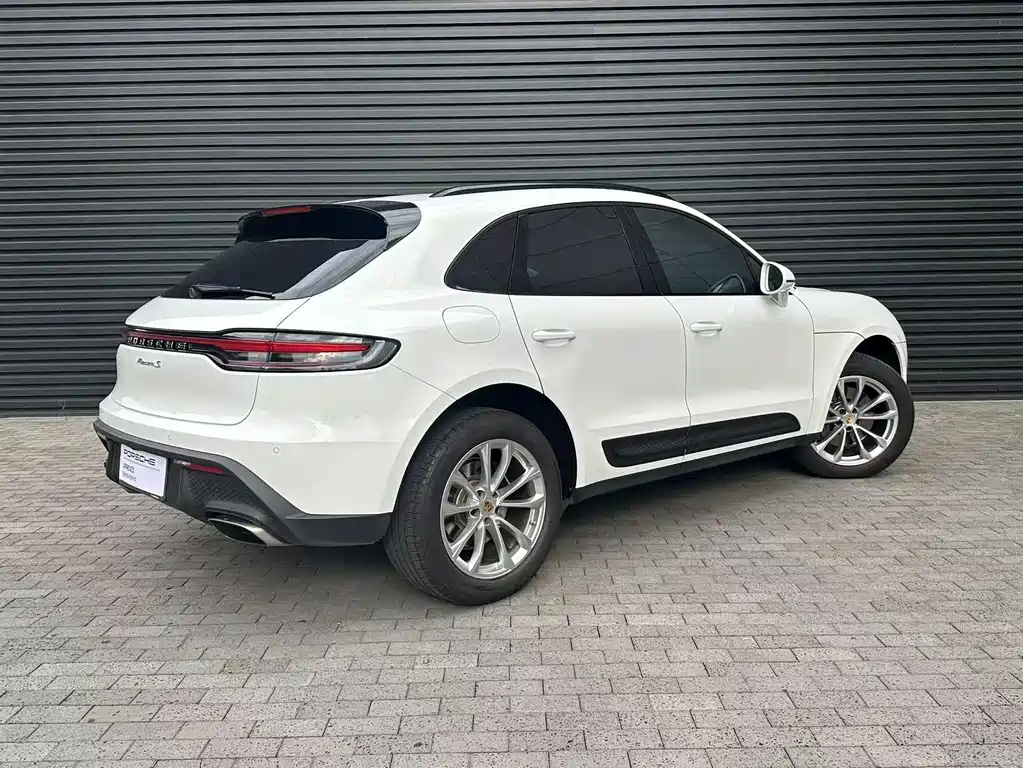 Porsche Macan 2023 — фото 3