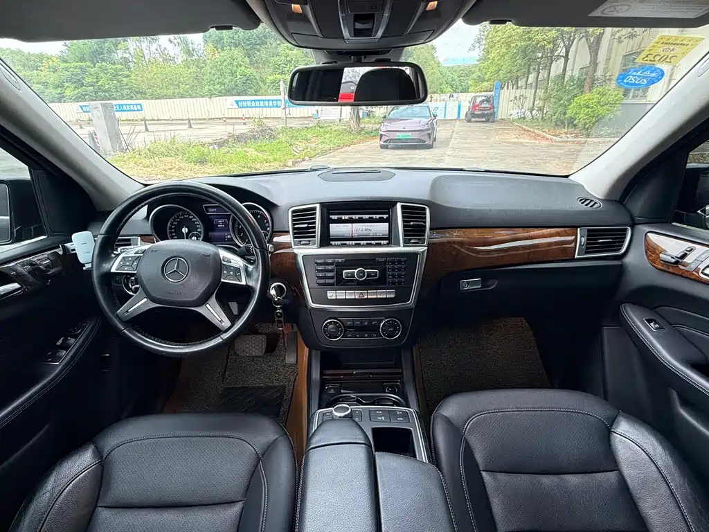 Mercedes-Benz M-Class 2015 — фото 9