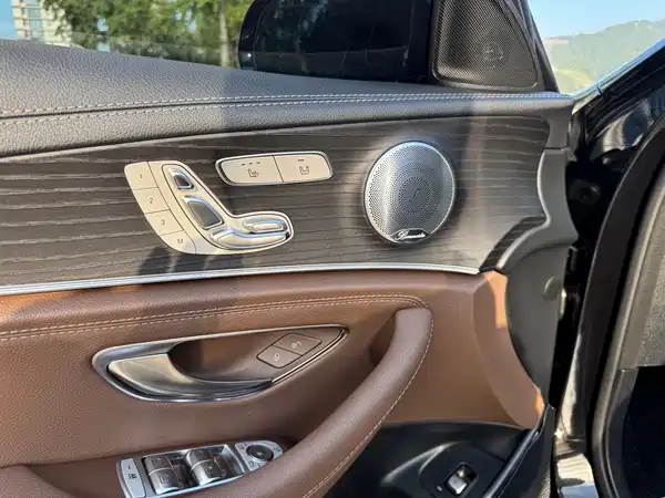 Mercedes-Benz E-Class 2019