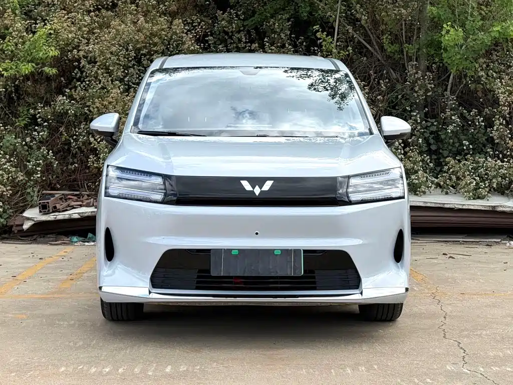 Wuling Starlight 730 EV 2025 — фото 2