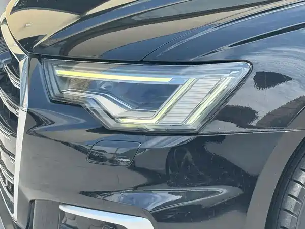 Audi A6L 2023