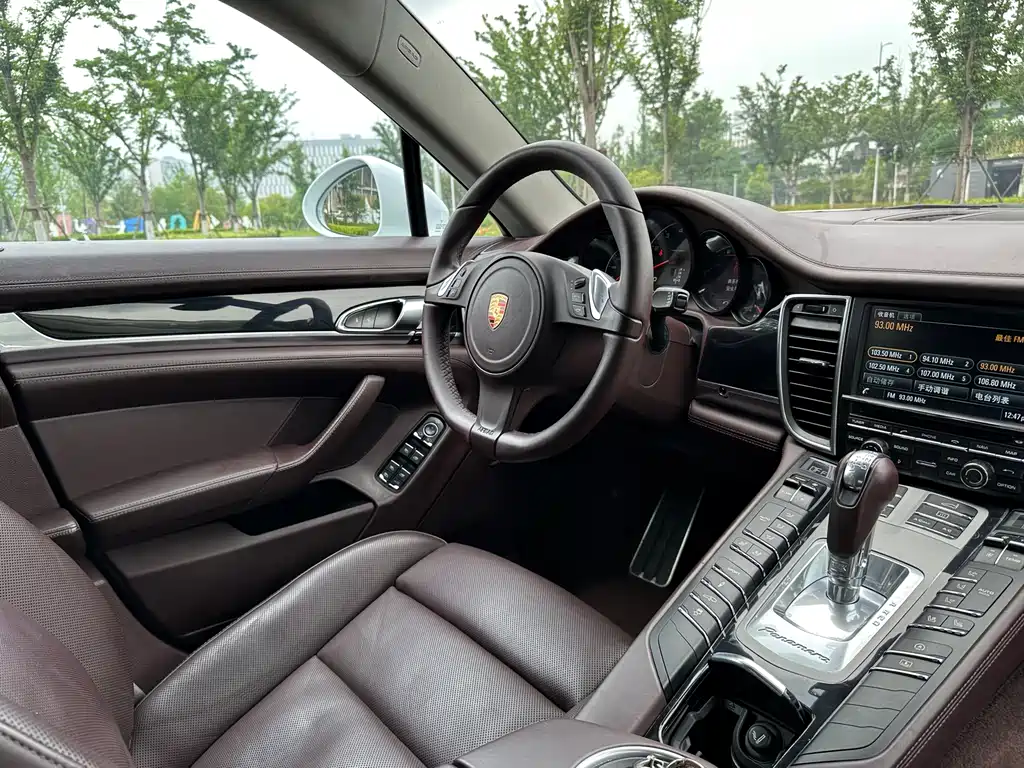 Porsche Panamera 2016 — фото 11