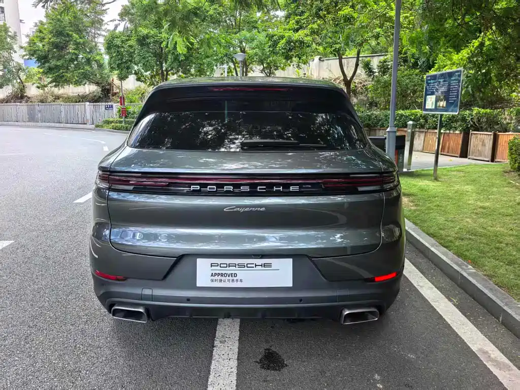Porsche Cayenne 2024