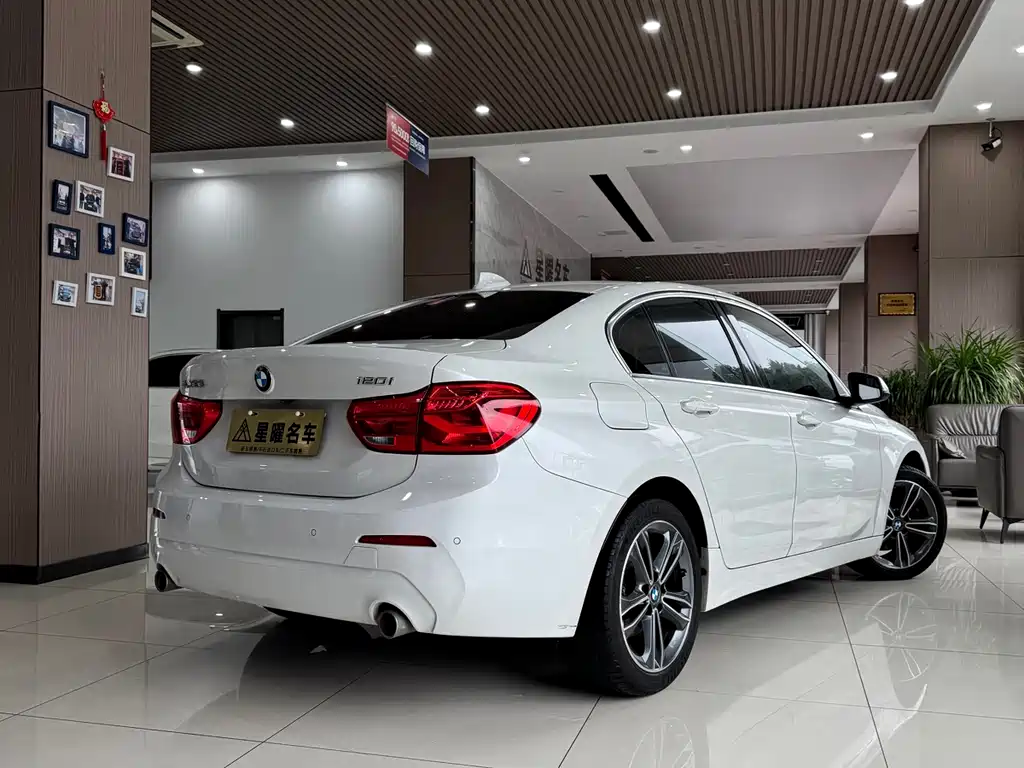 BMW 1 Series 2020