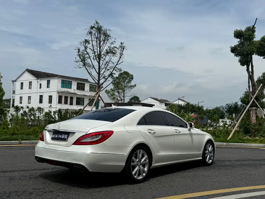 Mercedes-Benz CLS 2014 — фото 10