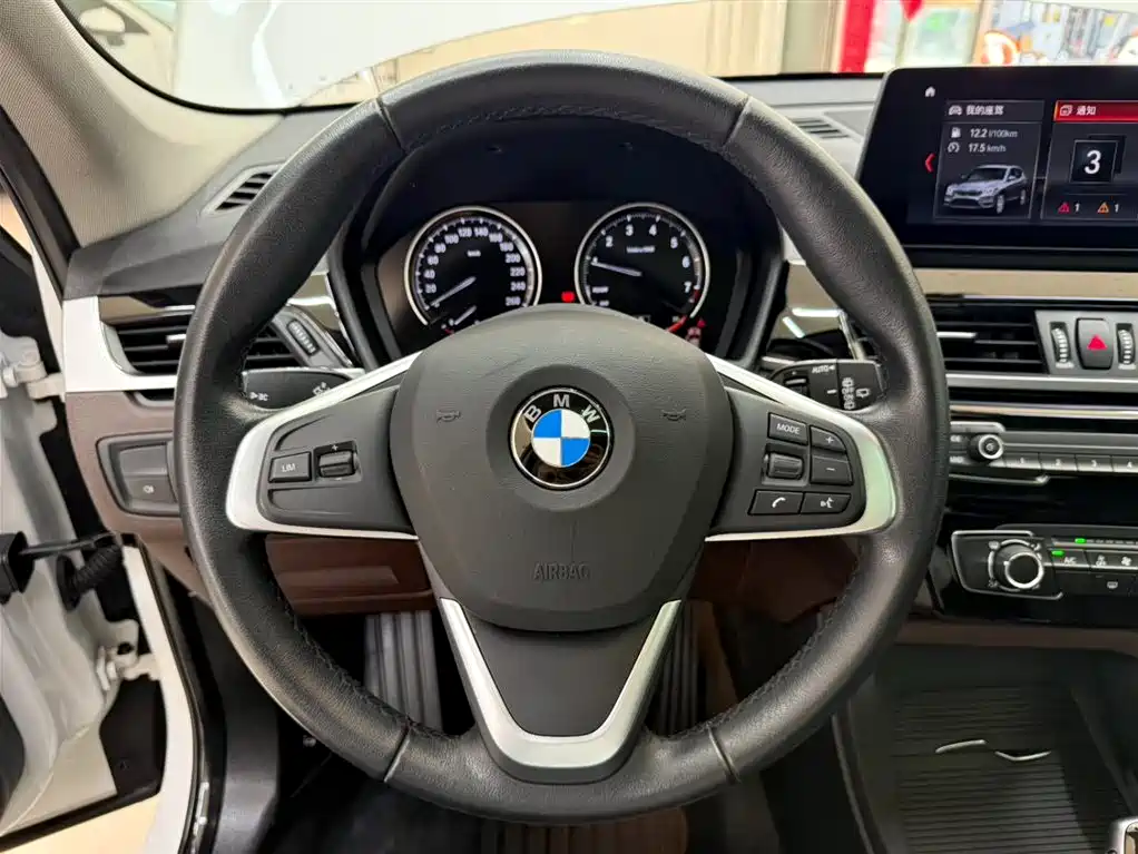 BMW X1 2022 — фото 11