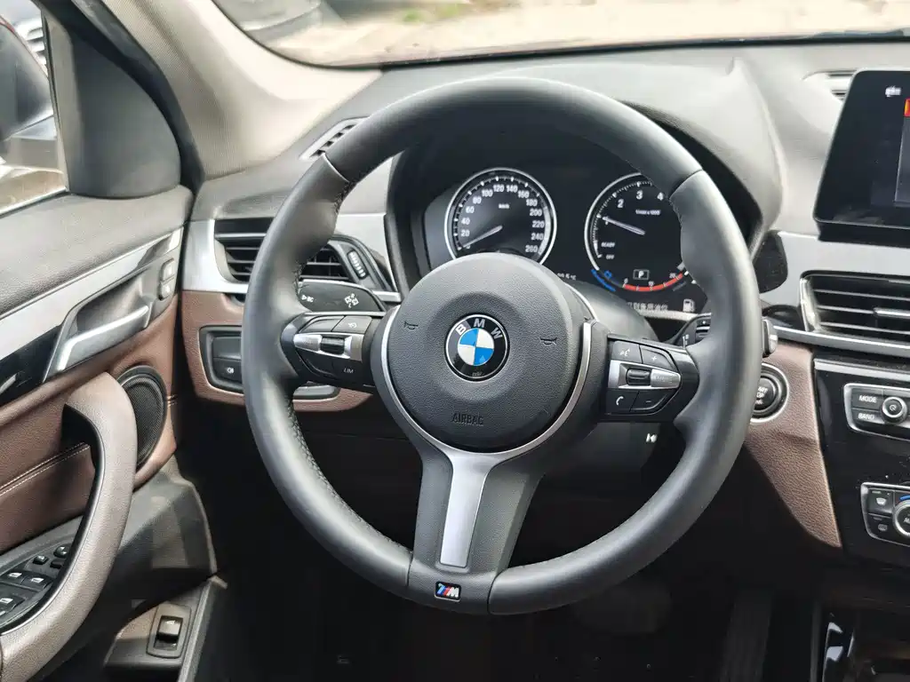 BMW X1 2020 — фото 16