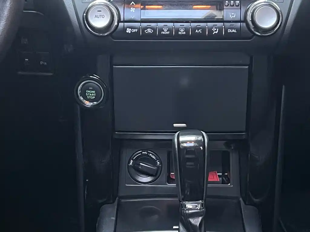 Toyota Prado 2017 — фото 10