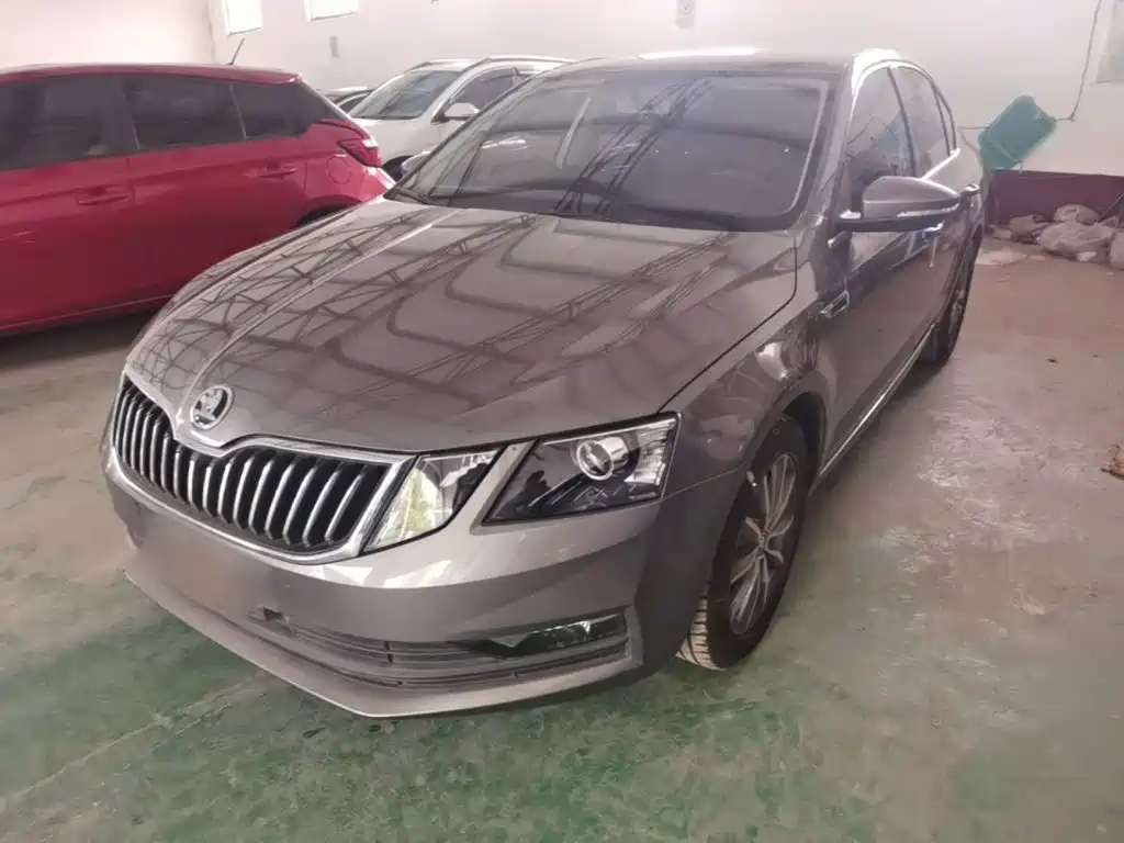 Skoda Octavia 2017 — фото 2
