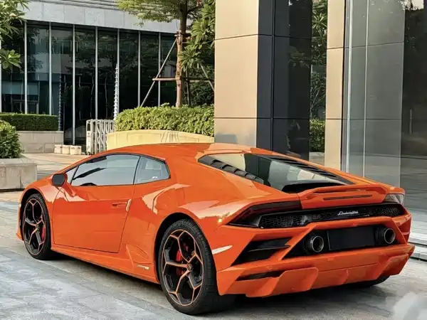 Lamborghini Huracan 2022