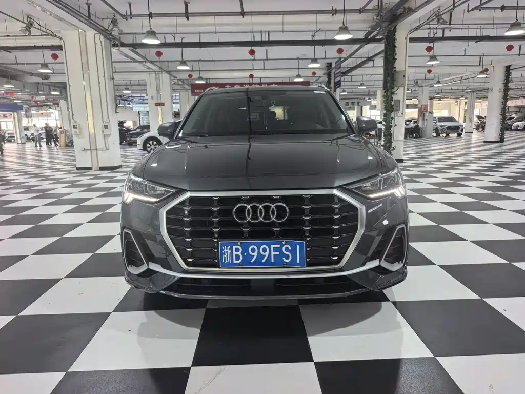 Audi Q3 2023 — фото 2