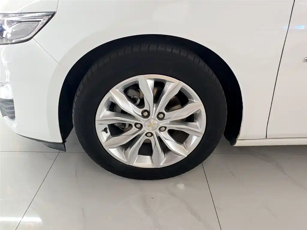 Chevrolet Malibu XL 2022 — фото 23