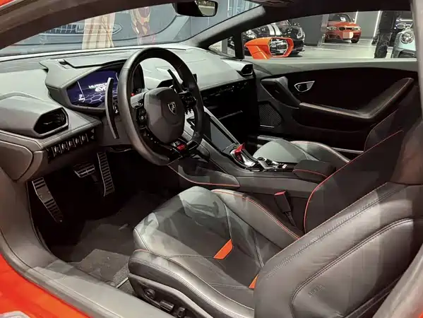 Lamborghini Huracan 2022