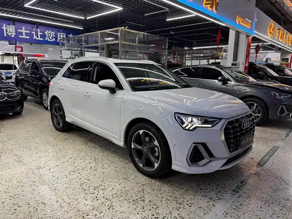 Audi Q3 2022