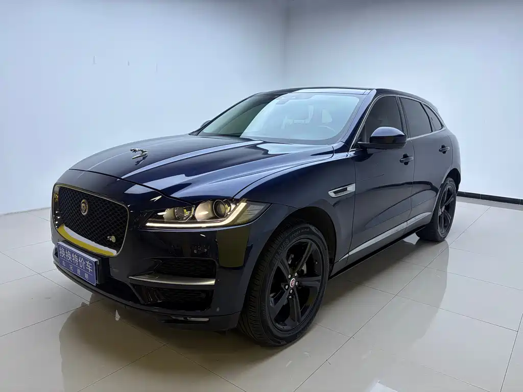 Jaguar F-PACE 2016
