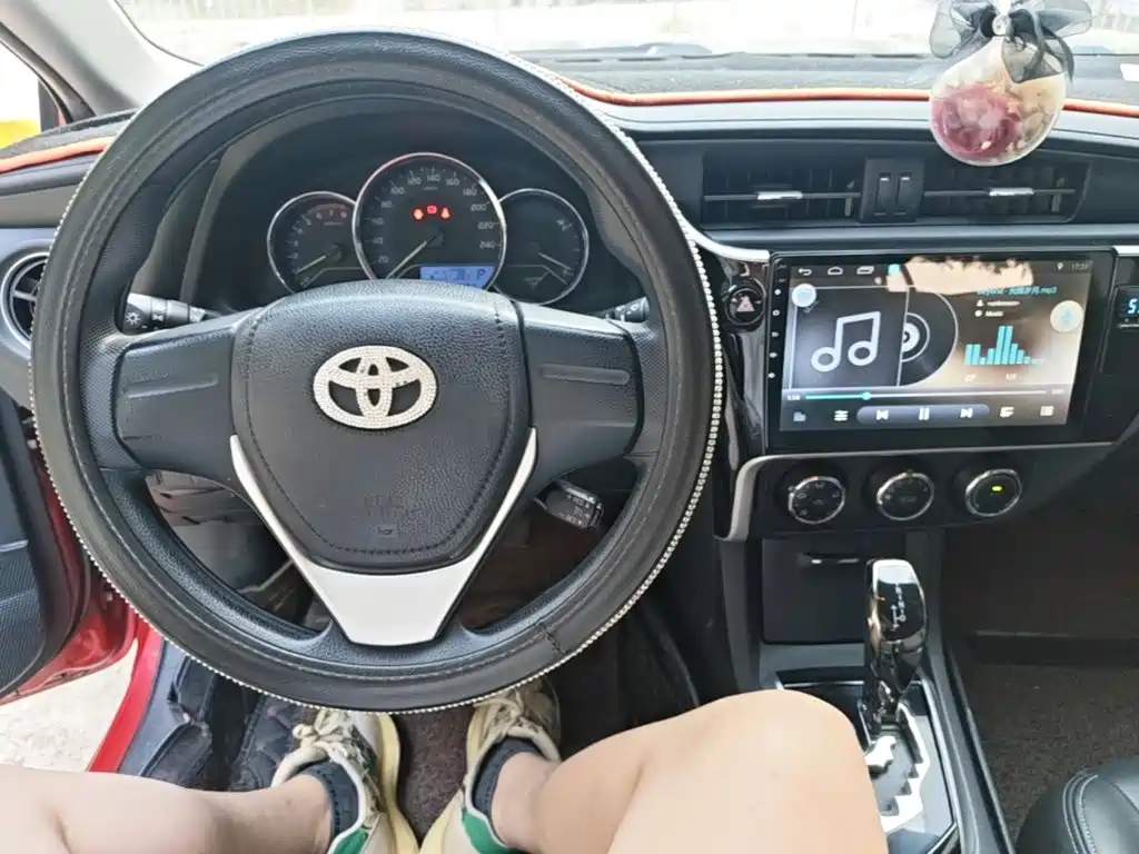 Toyota Corolla 2019 — фото 6