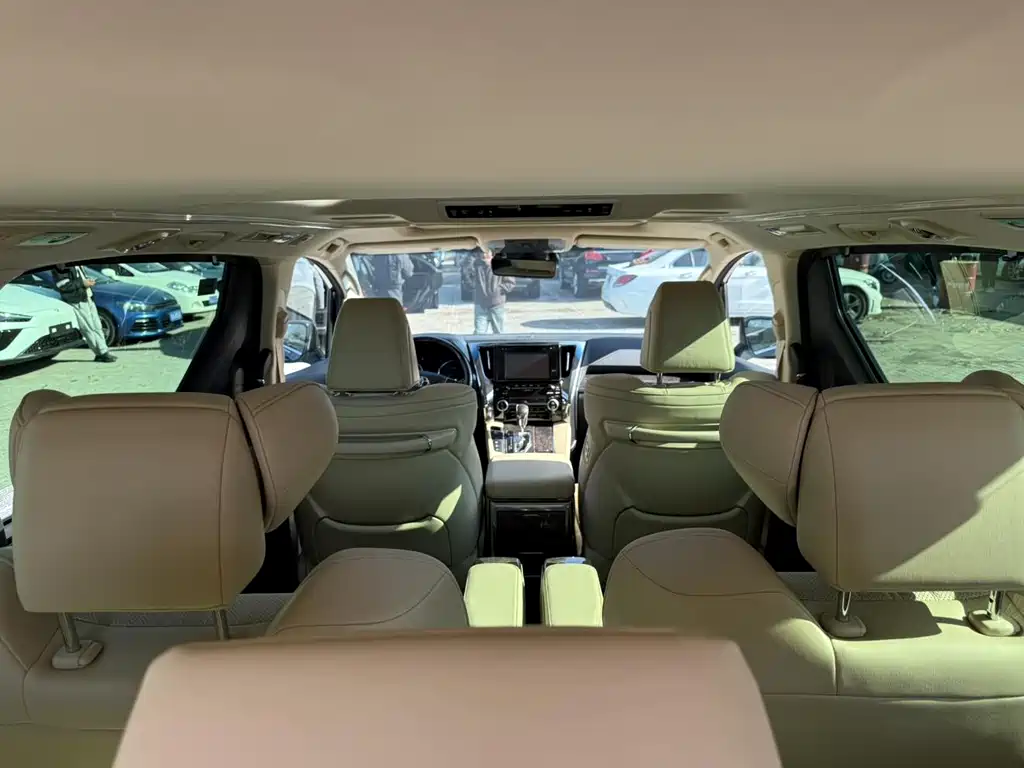 Toyota Vellfire 2020 — фото 15