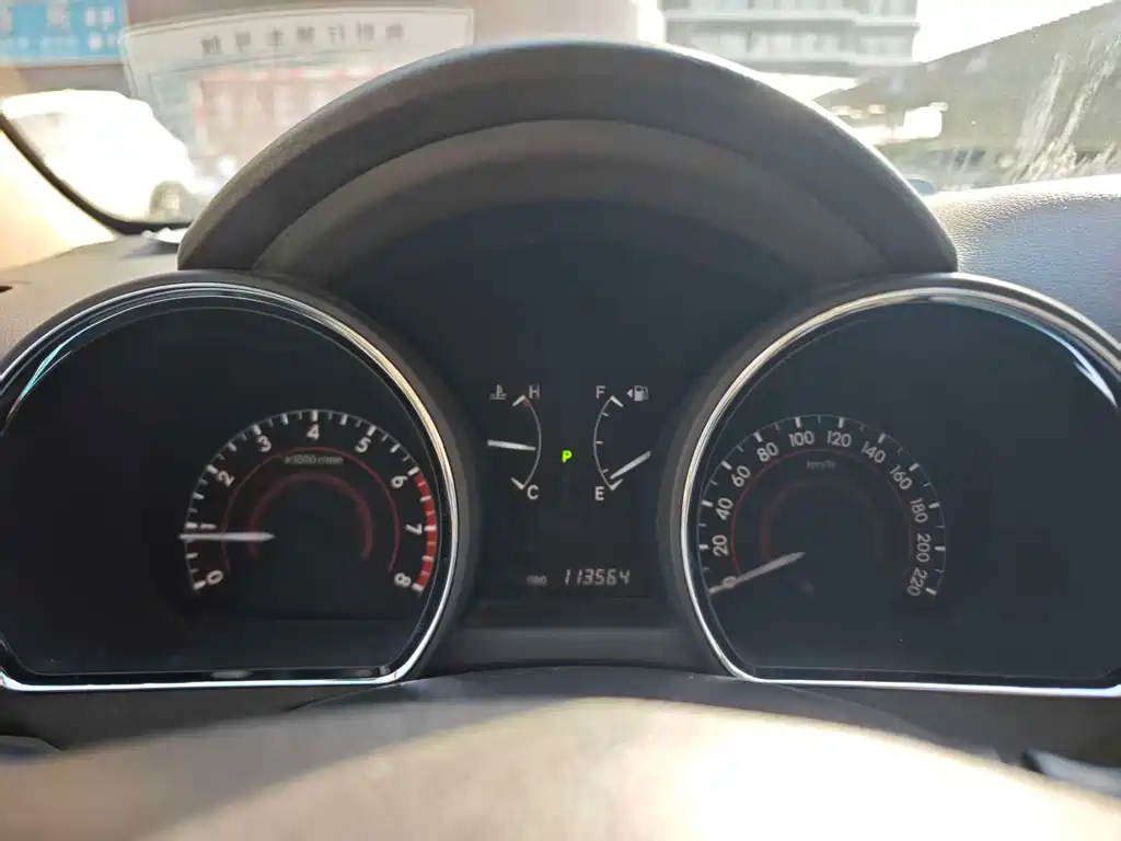 Toyota Highlander 2013 — фото 11
