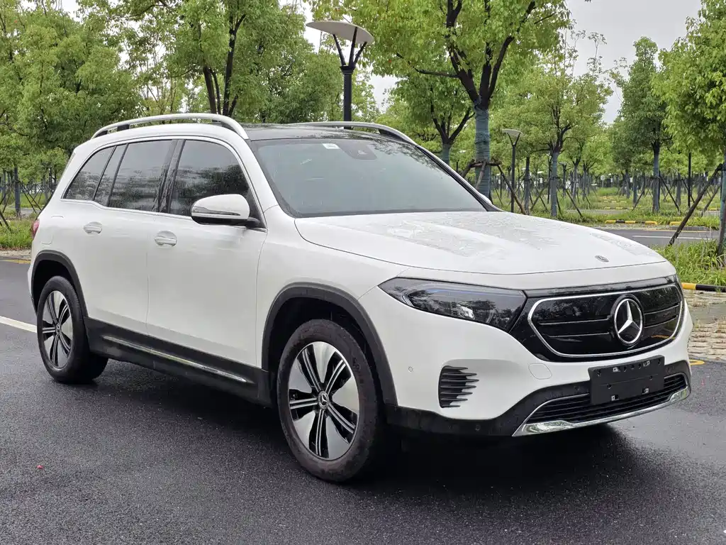 Mercedes-Benz EQB 2023