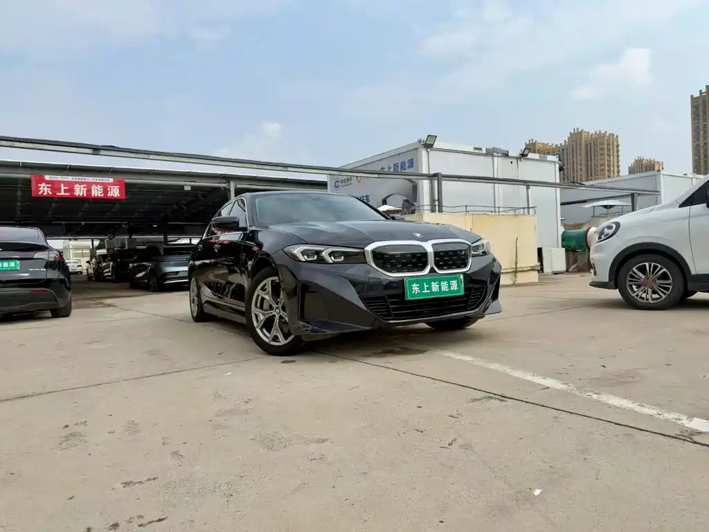 BMW i3 2024