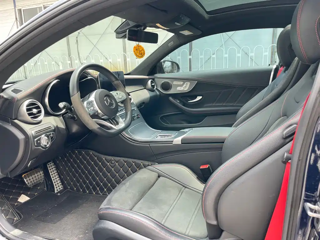 Mercedes-Benz C-Class 2023 — фото 23