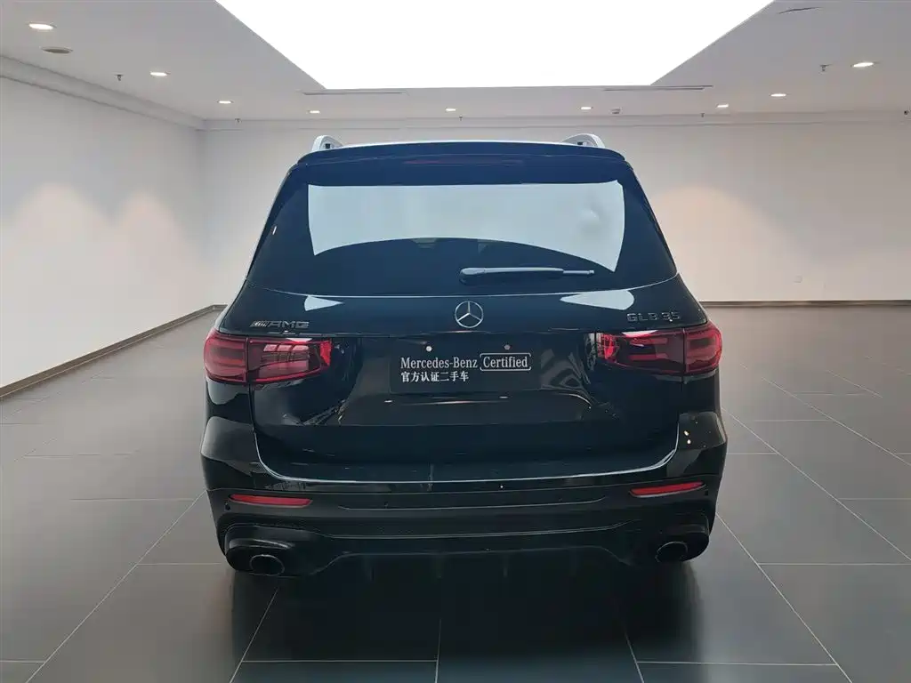 Mercedes-Benz GLB AMG 2025