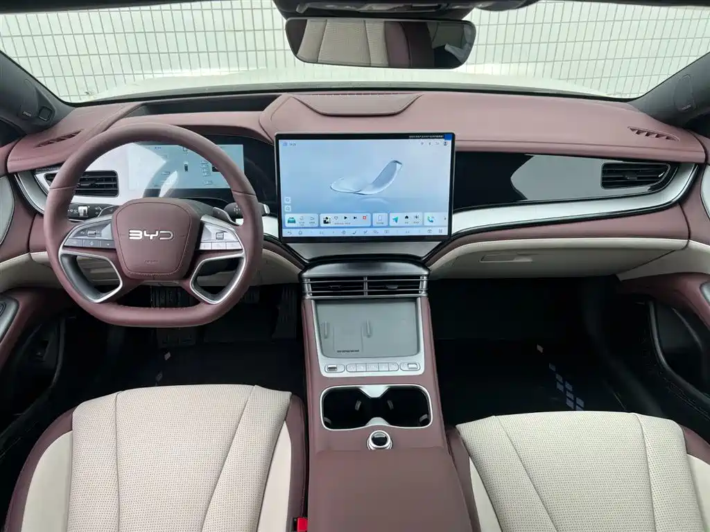 BYD Seal 07 DM-i 2025 — фото 6