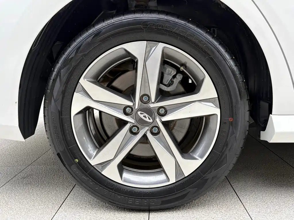 Chery Arrizo 5 PLUS 2024 — фото 13