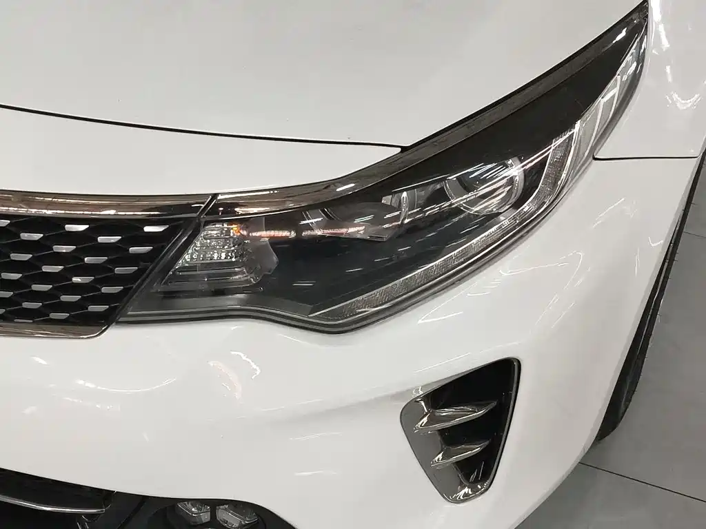 Kia K5 2015 — фото 17