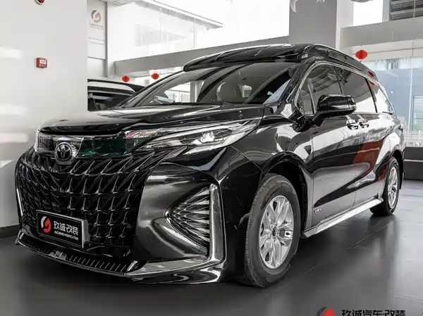 Toyota Granvia 2024