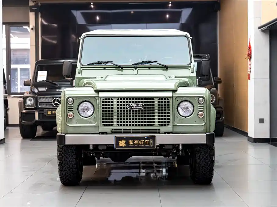 Land Rover Defender 2017 — фото 2