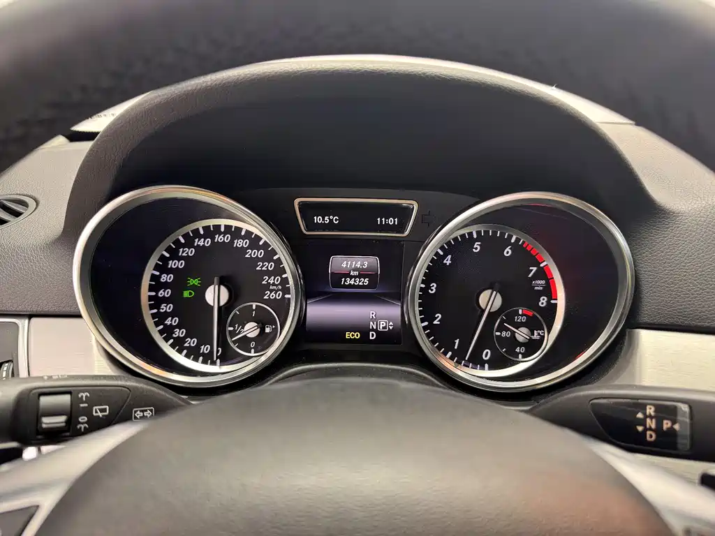 Mercedes-Benz M-Class 2015 — фото 16