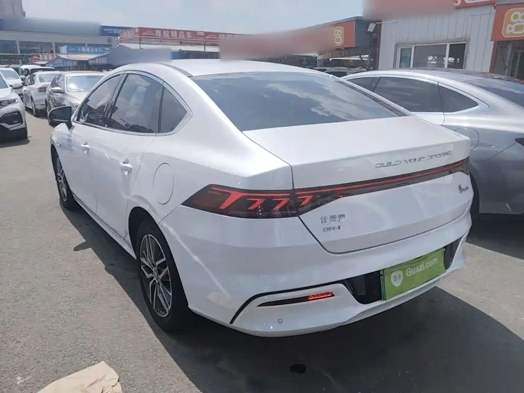 BYD Qin PLUS 2022 — фото 5