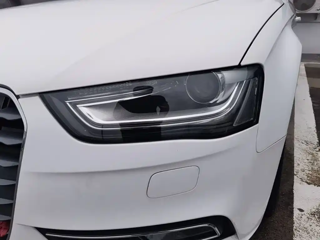 Audi A4L 2015 — фото 24