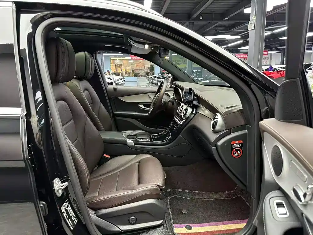 Mercedes-Benz GLC 2022