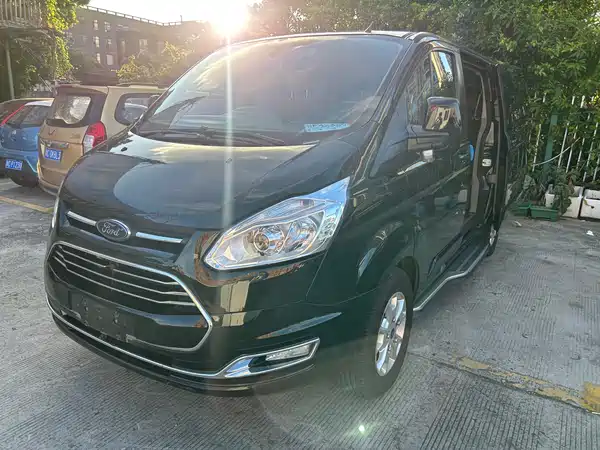 Ford Tourneo 2022