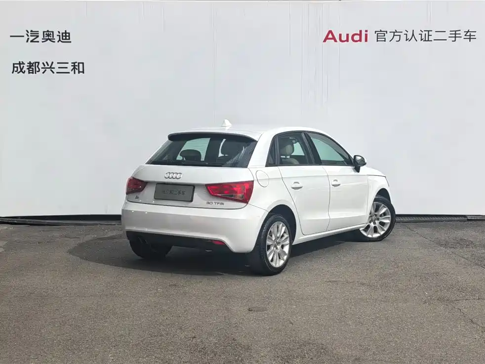 Audi A1 2014 — фото 4
