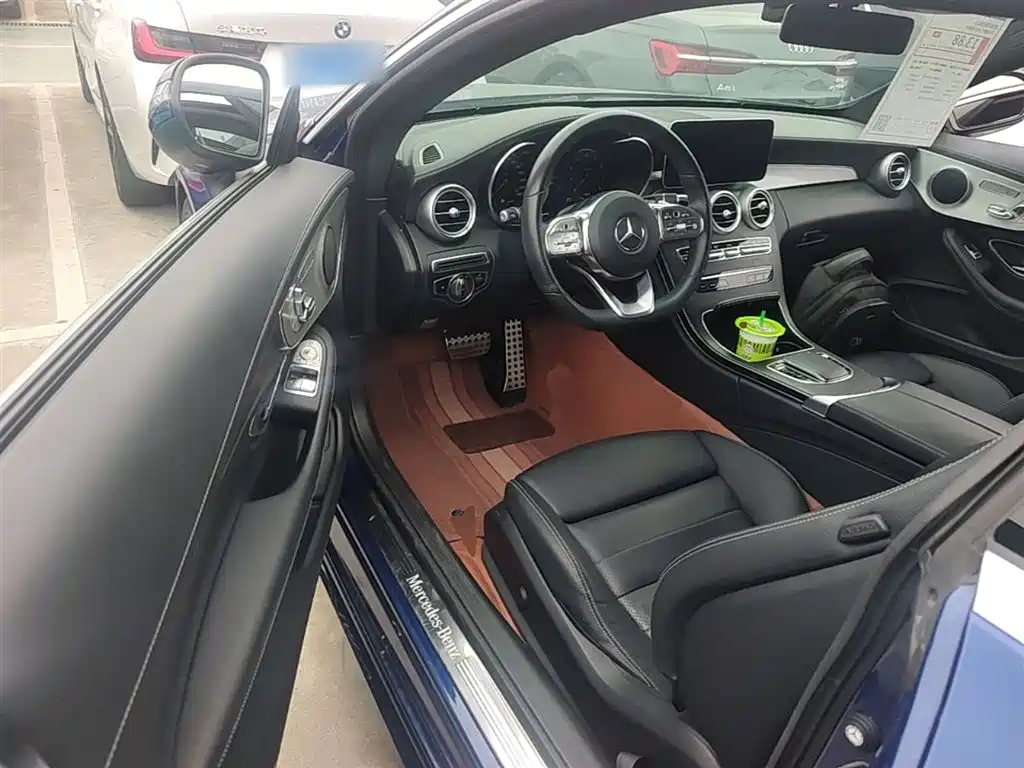 Mercedes-Benz C-Class 2019 — фото 16