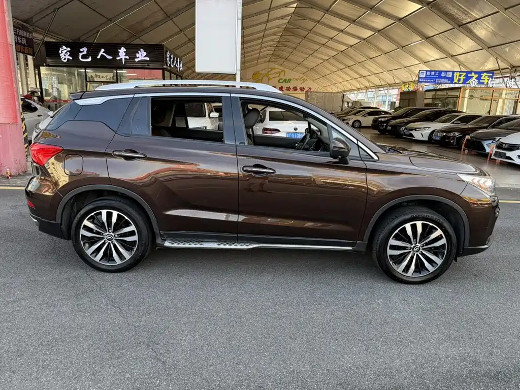 GAC Motor Trumpchi GS4 2018 — фото 2