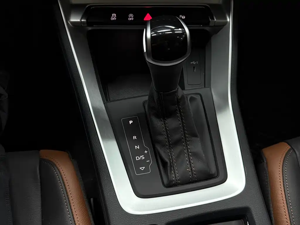 Audi Q3 2022 — фото 15