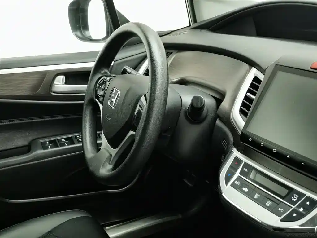 Honda Jade 2016 — фото 22